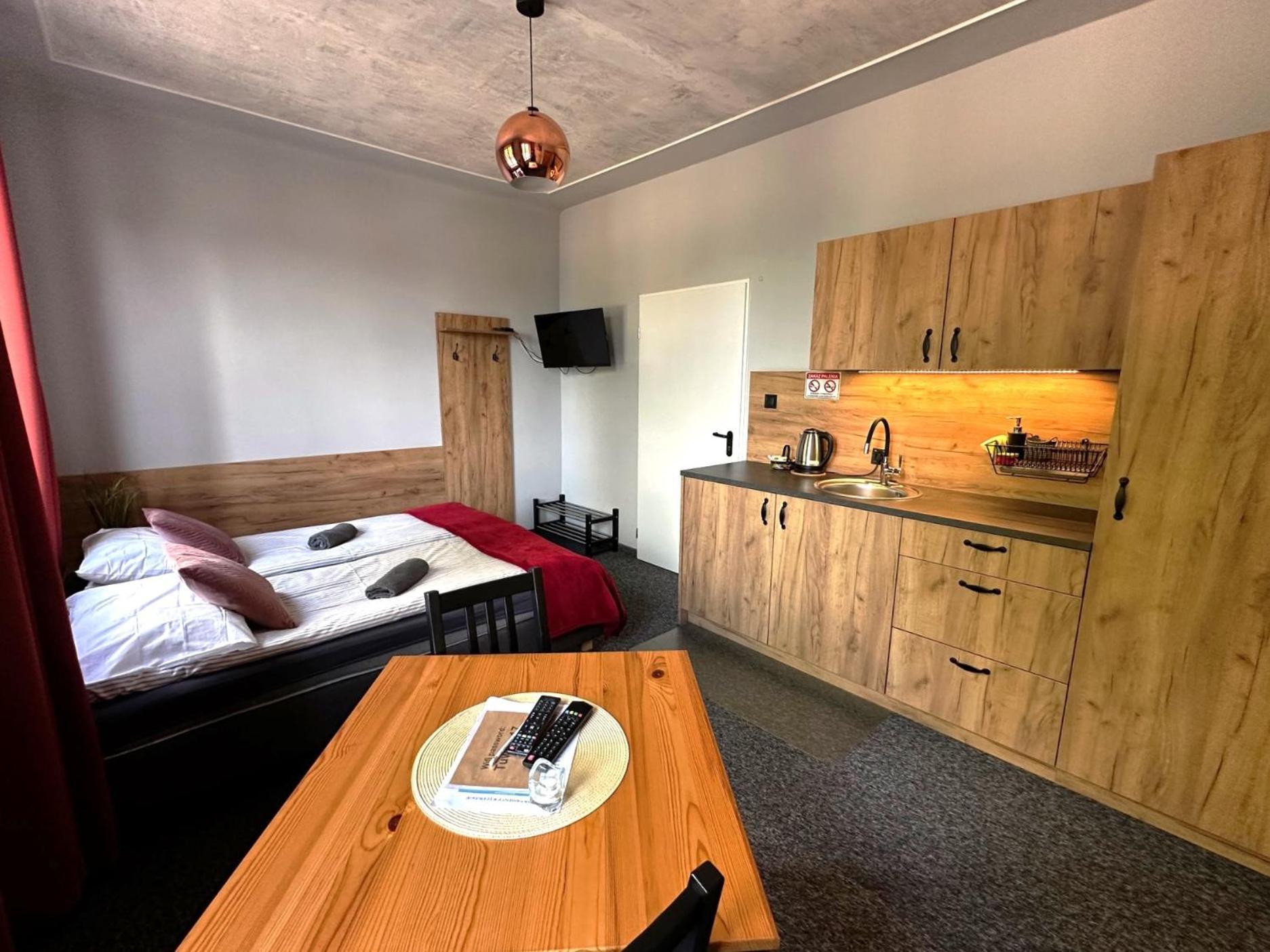 Apartamenty Rycerskie Inowlodz Esterno foto