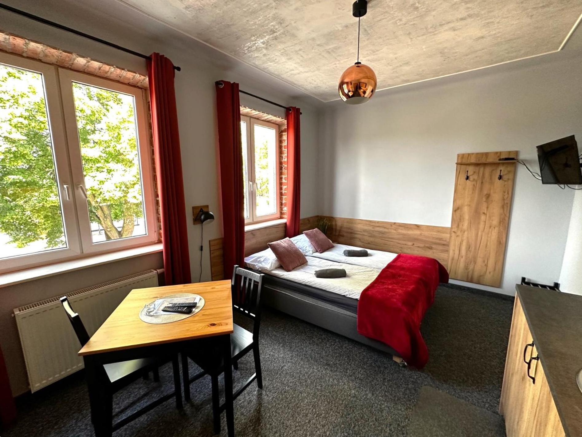 Apartamenty Rycerskie Inowlodz Esterno foto